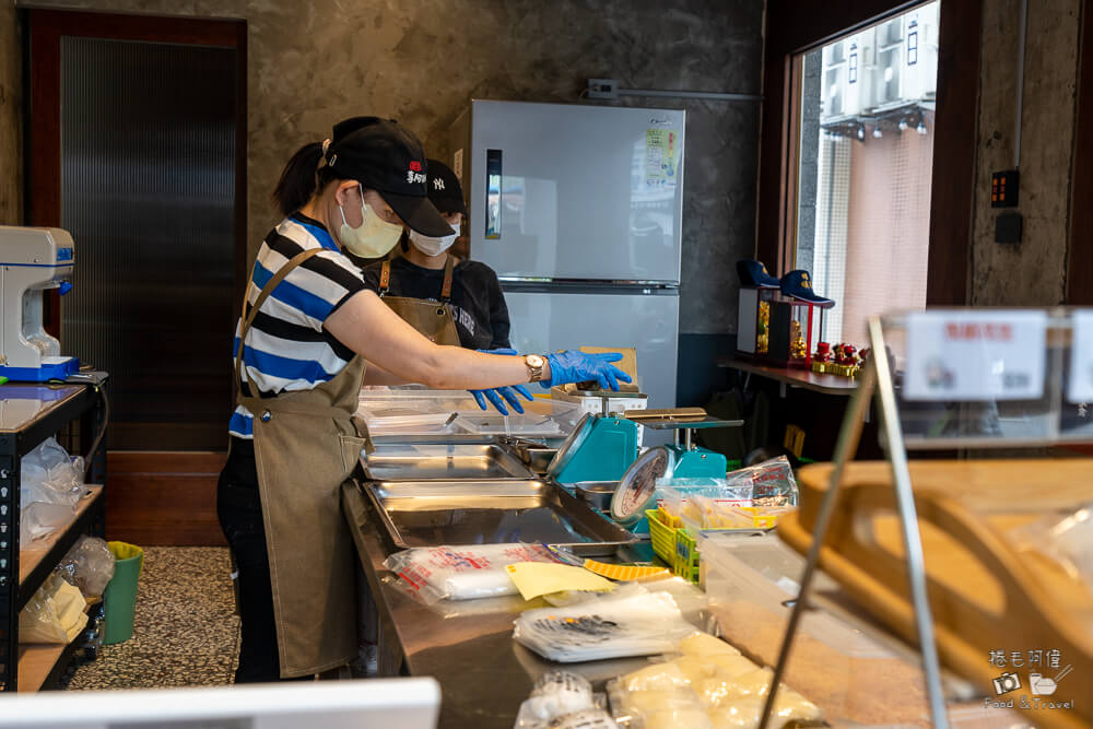 李阿桶麻糬,正宗李阿桶麻糬,宜蘭冬山麻糬店,冬山老街麻糬,宜蘭伴手禮,宜蘭手工麻糬,宜蘭伴手禮推薦,李阿桶麻糬口味,宜蘭美食,宜蘭甜點,冬山火車站美食附近