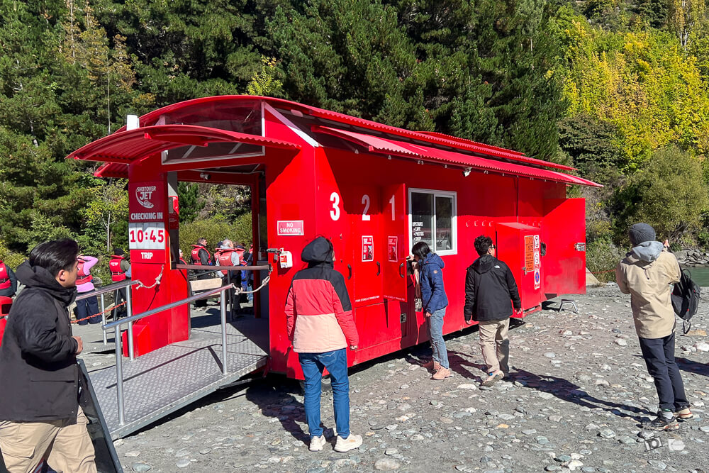 Shotover Jet,Shotover Jet皇后鎮,沙特歐瓦噴射快艇,沙特歐瓦河峽谷快艇,皇后鎮噴射快艇,皇后鎮旅遊推薦,皇后鎮極限運動,皇后鎮行程,紐西蘭南島景點,紐西蘭噴射快艇,紐西蘭皇后鎮Shotover @捲毛阿偉 皇后鎮噴射快艇,Shotover Jet,紐西蘭噴射快艇,沙特歐瓦噴射快艇,紐西蘭皇后鎮Shotover,皇后鎮極限運動,Shotover Jet皇后鎮,紐西蘭南島景點,皇后鎮旅遊推薦,沙特歐瓦河峽谷快艇,皇后鎮行程,皇后鎮噴射快艇門票