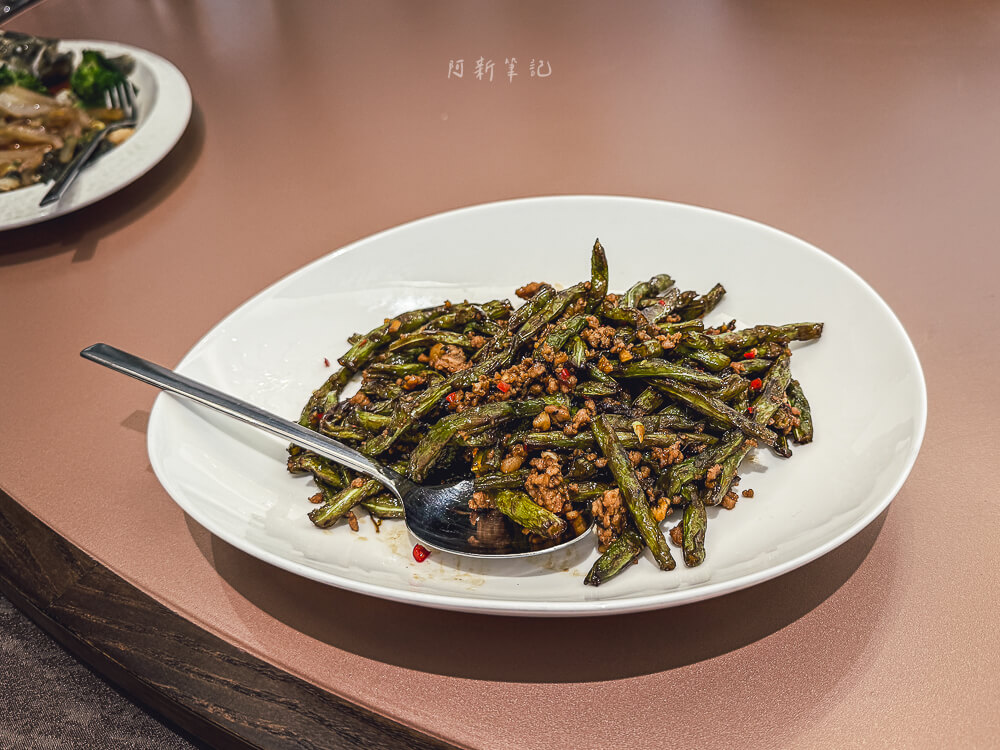 朧粵,台北粵菜,台北美食,大直美食,米其林,粵菜,港式料理,烤鴨 朧粵,台北粵菜,台北美食,大直美食,米其林,粵菜,港式料理,烤鴨