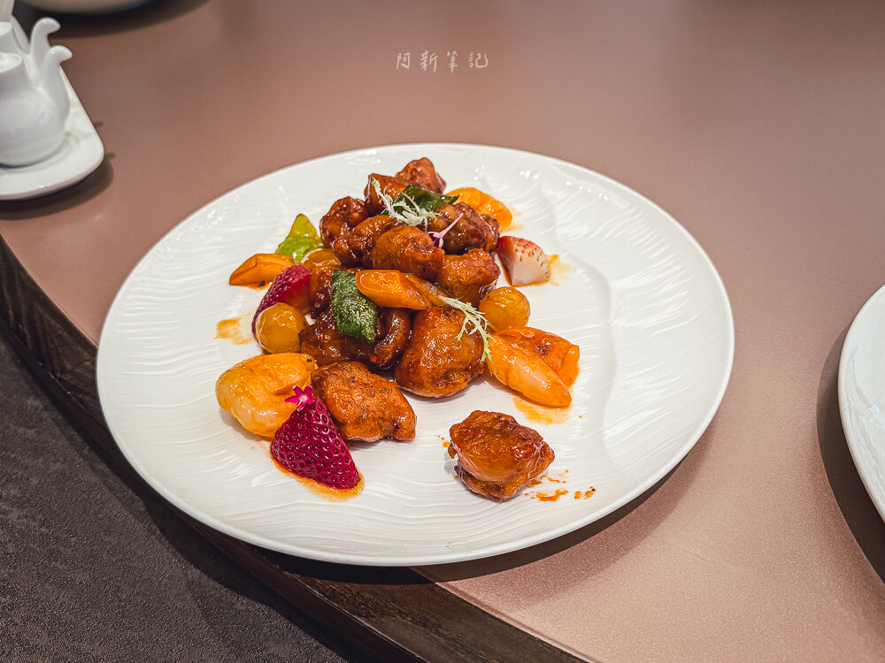 朧粵,台北粵菜,台北美食,大直美食,米其林,粵菜,港式料理,烤鴨 朧粵,台北粵菜,台北美食,大直美食,米其林,粵菜,港式料理,烤鴨