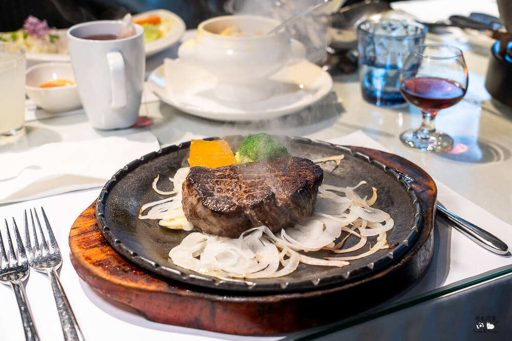北斗家園牛排評價,北斗美食推薦,北斗聚餐推薦,家園牛排菜單,家園牛排預約,家園藝術咖啡牛排館,家園藝術咖啡牛排館停車,彰化庭園餐廳,彰化景觀餐廳,彰化牛排推薦 @捲毛阿偉 家園藝術咖啡牛排館,家園牛排菜單,北斗美食推薦,彰化景觀餐廳,彰化牛排推薦,家園牛排預約,北斗家園牛排評價,彰化庭園餐廳,北斗聚餐推薦,家園藝術咖啡牛排館停車