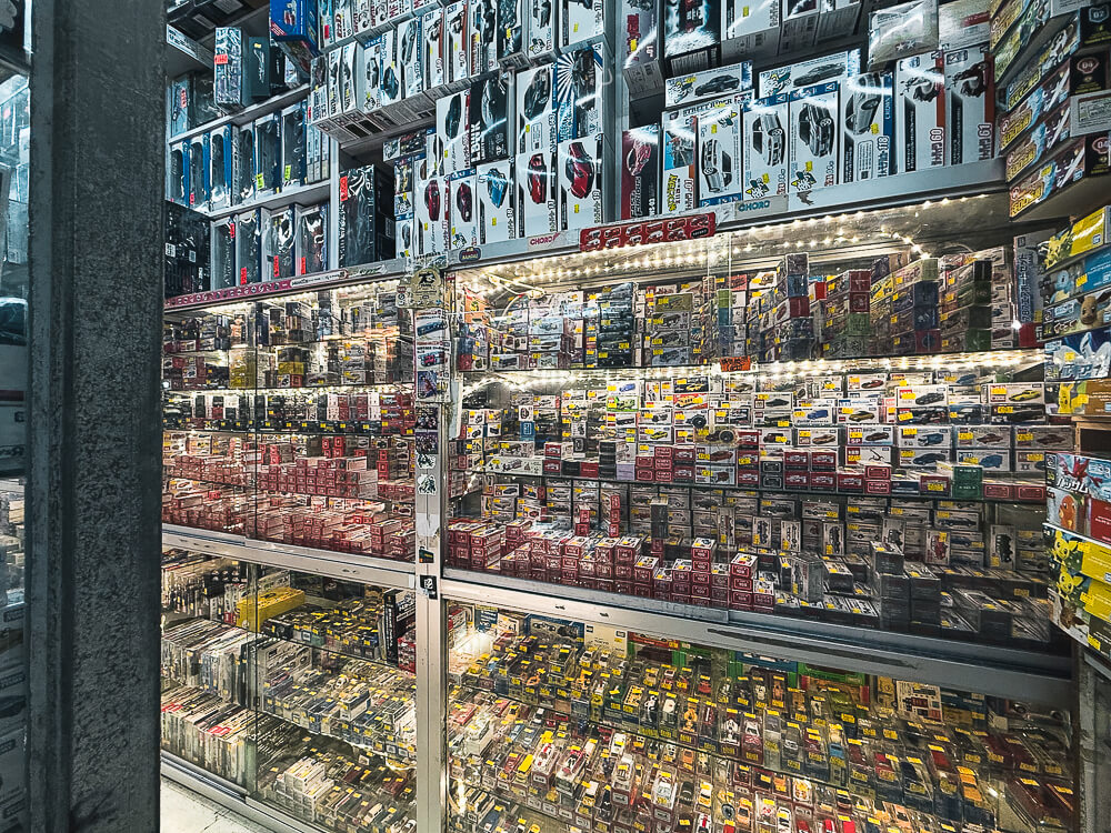 鴻興玩具,香港玩具店推薦,灣仔玩具街,鴻興玩具評價,香港買模型推薦,太原街玩具,香港玩具收藏