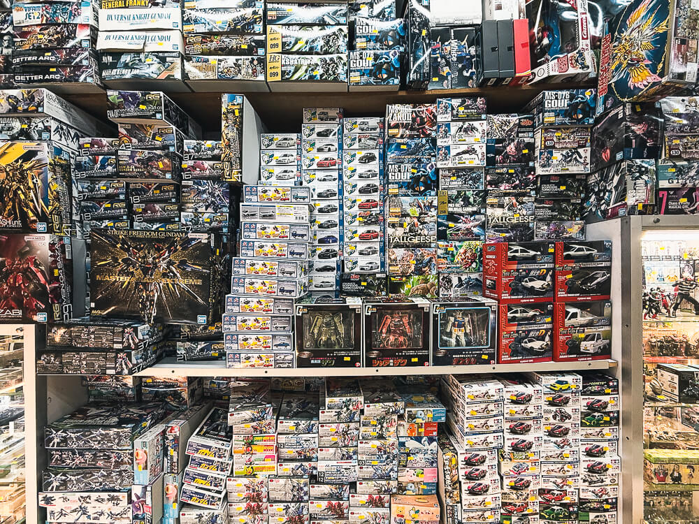 鴻興玩具,香港玩具店推薦,灣仔玩具街,鴻興玩具評價,香港買模型推薦,太原街玩具,香港玩具收藏