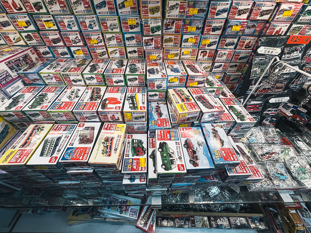 鴻興玩具,香港玩具店推薦,灣仔玩具街,鴻興玩具評價,香港買模型推薦,太原街玩具,香港玩具收藏