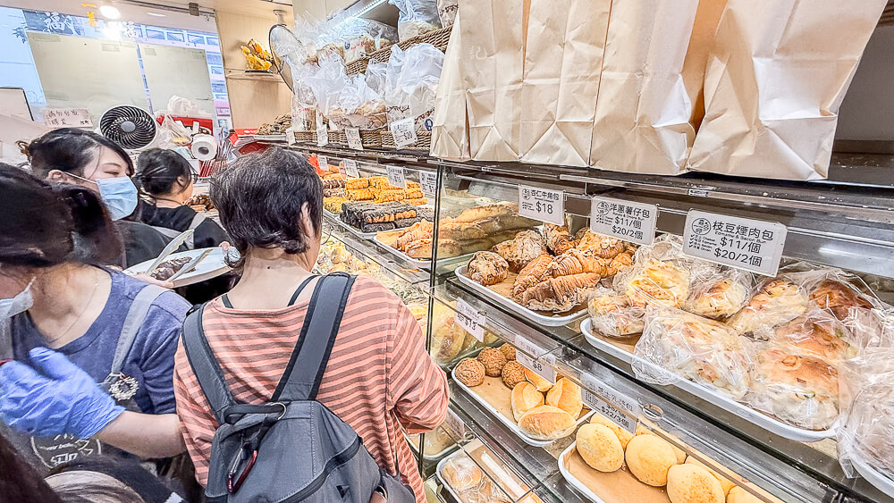 加多娜麵包店,加多娜餅屋,香港美食,佐敦美食,加多娜法式布丁塔,香港必吃麵包店,加多娜麵包店評價 加多娜麵包店,加多娜餅屋,香港美食,佐敦美食,加多娜法式布丁塔,香港必吃麵包店,加多娜麵包店評價