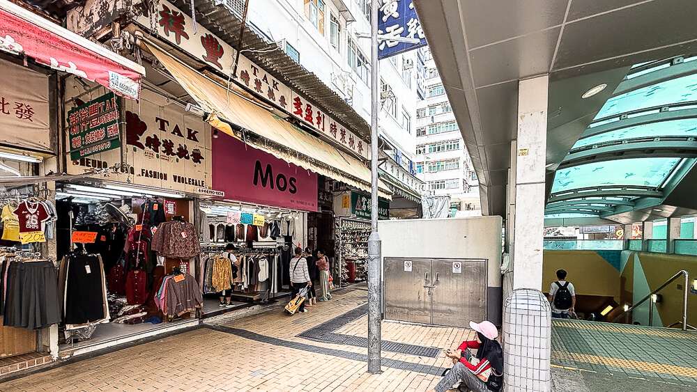黃道益堂,黃道益活絡油,香港購物,香港伴手禮,香港藥油 黃道益堂,黃道益活絡油,香港購物,香港伴手禮,香港藥油