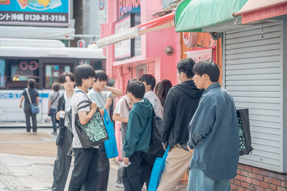 國際通,沖繩國際通,國際通必買,國際通美食 沖繩 國際通 路口人潮
