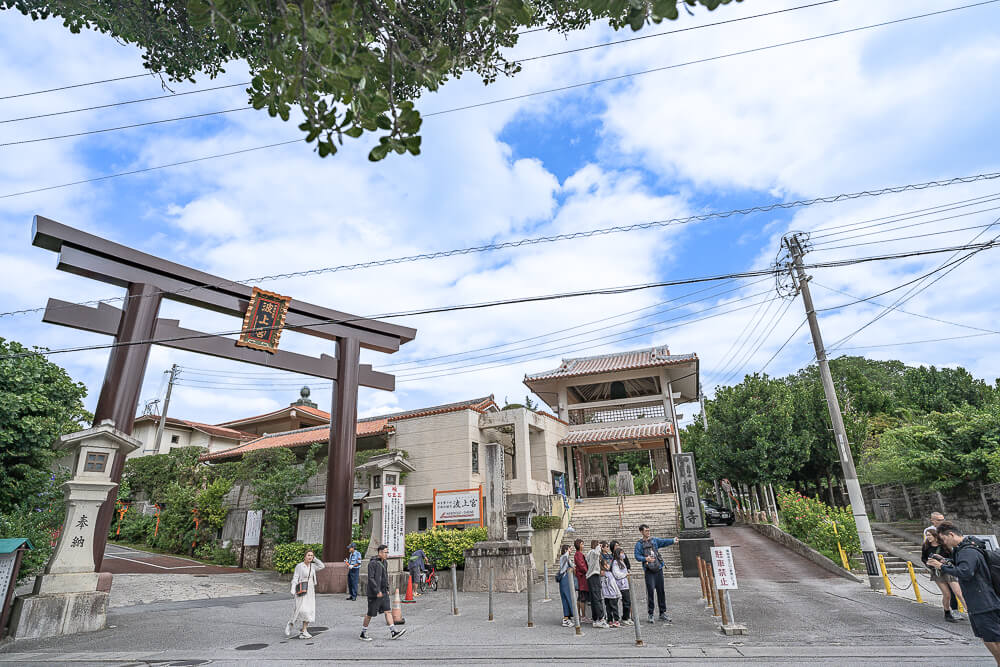 波上宮,波上宮停留時間,波上宮附近美食,波上宮附近景點,波上宮海灘開放時間,波上宮交通,波上宮官網,波上宮介紹,波上宮御守,沖繩景點 波上宮,波上宮停留時間,波上宮附近美食,波上宮附近景點,波上宮海灘開放時間,波上宮交通,波上宮官網,波上宮介紹,波上宮御守,沖繩景點