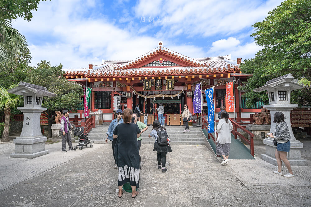 波上宮,波上宮停留時間,波上宮附近美食,波上宮附近景點,波上宮海灘開放時間,波上宮交通,波上宮官網,波上宮介紹,波上宮御守,沖繩景點 波上宮,波上宮停留時間,波上宮附近美食,波上宮附近景點,波上宮海灘開放時間,波上宮交通,波上宮官網,波上宮介紹,波上宮御守,沖繩景點