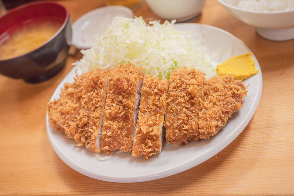 山家豬排,とんかつ山家,Yamabe Tonkatsu,上野豬排,東京炸豬排,上野美食推薦,東京必吃豬排,日本平價豬排店,東京庶民美食,上野午餐推薦,上野車站美食 山家豬排,とんかつ山家,Yamabe Tonkatsu,上野豬排,東京炸豬排,上野美食推薦,東京必吃豬排,日本平價豬排店,東京庶民美食,上野午餐推薦,上野車站美食