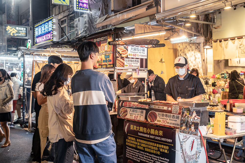 六合夜市,六合夜市營業時間,六合夜市必吃,六合夜市推薦,六合夜市地址,六合夜市捷運幾號出口,六合國際觀光夜市,高雄夜市