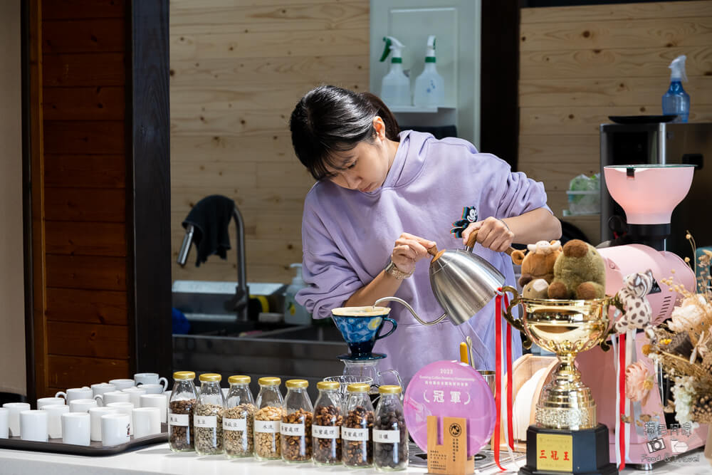 山豬衝吧咖啡館,山豬衝吧,南投山豬衝吧,魚池咖啡館,南投咖啡,魚池咖啡館推薦,日月潭咖啡,南投美食,魚池鄉咖啡館,南投咖啡館推薦