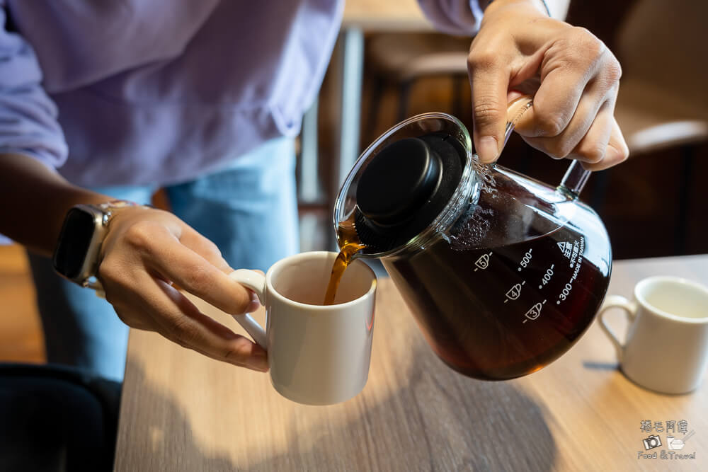 山豬衝吧咖啡館,山豬衝吧,南投山豬衝吧,魚池咖啡館,南投咖啡,魚池咖啡館推薦,日月潭咖啡,南投美食,魚池鄉咖啡館,南投咖啡館推薦