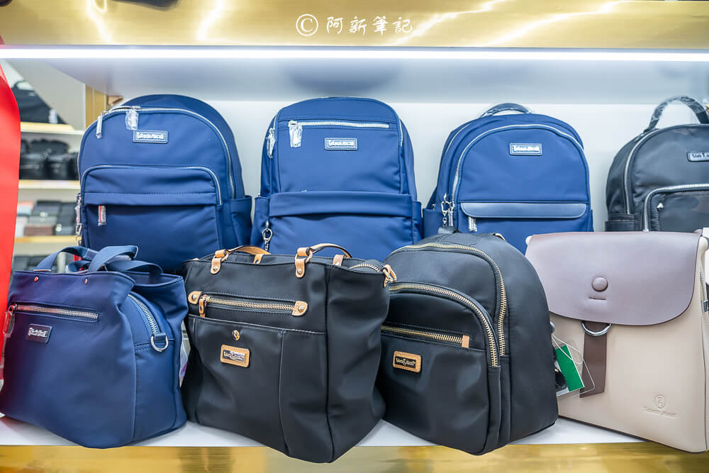 LN精品皮件,LN精品皮件大甲店,台中特賣,台中特賣會,行李箱,行李箱特賣,皮包,包包,工作包,背包 LN精品皮件,LN精品皮件大甲店,台中特賣,台中特賣會,行李箱,行李箱特賣,皮包,包包,工作包,背包