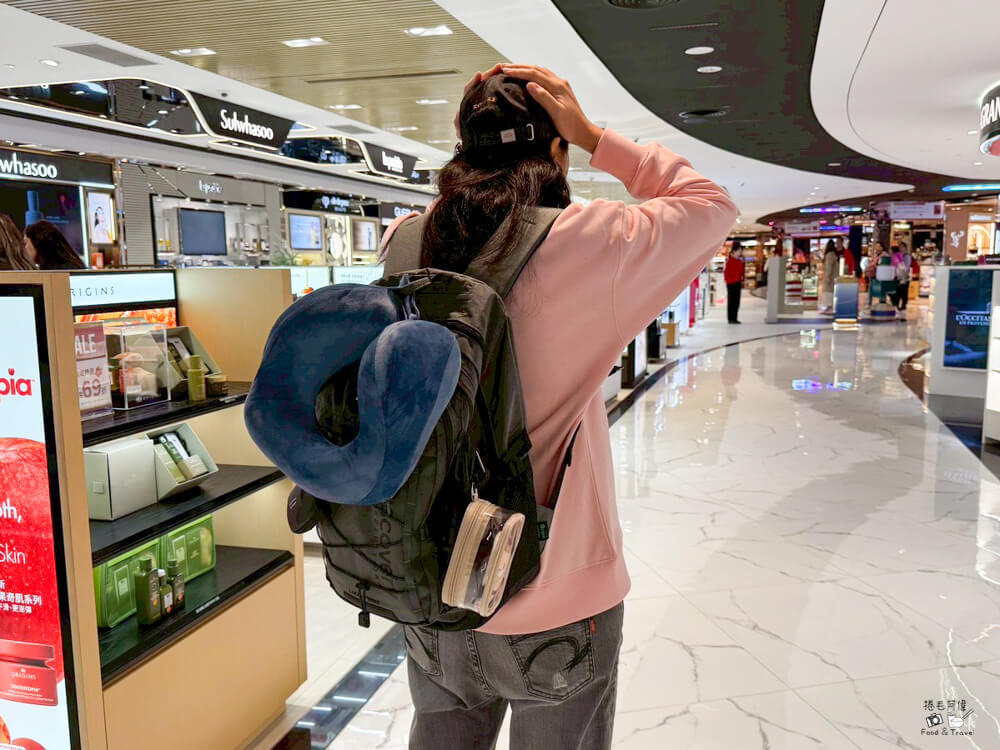 Travel Blue,Travel Blue 藍旅,Travel Blue出國旅遊,Travel Blue旅遊小物,Travel Blue旅遊用品,Travel Blue頸枕,出國旅遊必備,出國旅遊必帶,親膚烤漆斜背包,長途飛行必備 @捲毛阿偉 Travel Blue,Travel Blue旅遊用品,Travel Blue出國旅遊,Travel Blue旅遊小物,Travel Blue頸枕,出國旅遊必備,旅行收納包,出國旅遊必帶,長途飛行必備