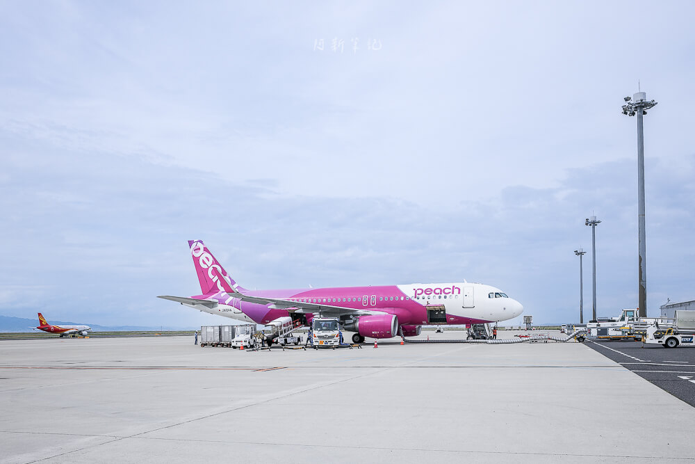 關西機場 Peach 樂桃航空班機停機坪｜trifa eSIM 落地實測｜阿新筆記