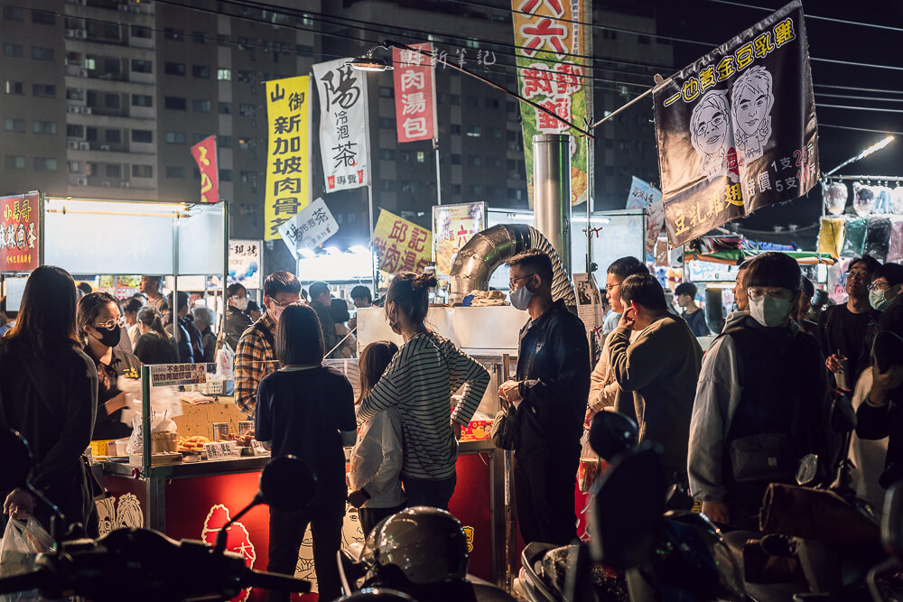 台中 旱溪夜市 攤位與人潮