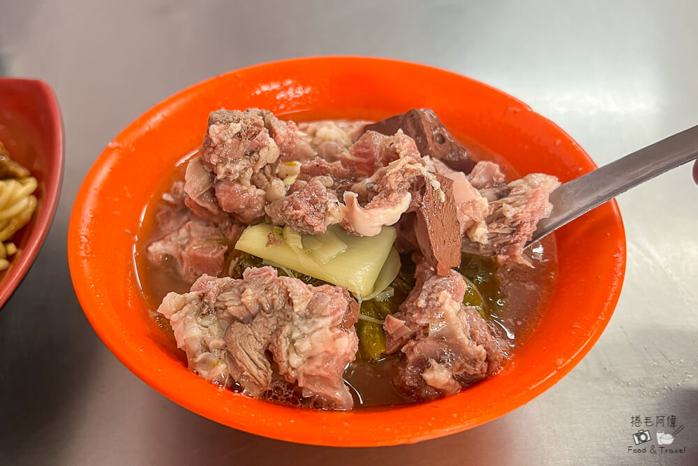 阿生師炒麵,阿生師大骨湯,台中炒麵推薦,台中大骨湯,台中平價美食,台中早餐炒麵,大骨湯炒麵,台中小吃推薦,太平炒麵,太平美食