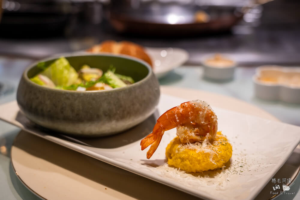 夏慕尼, 夏慕尼,台中餐廳,台中美食,王品集團,火焰鐵板燒,套餐料理,浪漫餐廳,約會餐廳,慶生首選,精緻排餐,特色甜點