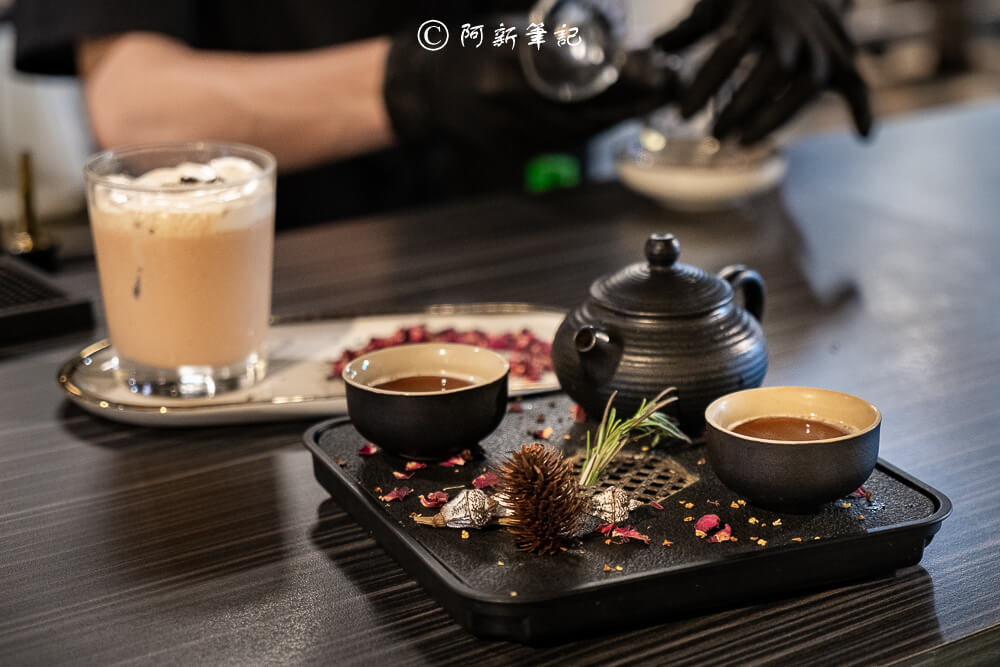 雲璽樓,雲璽樓 Cloema bistro,Cloema,台中西屯酒吧,逢甲夜市,逢甲夜市餐酒館,逢甲餐酒館,逢甲酒吧,雲璽樓菜單,逢甲美食,台中餐酒館,台中美食