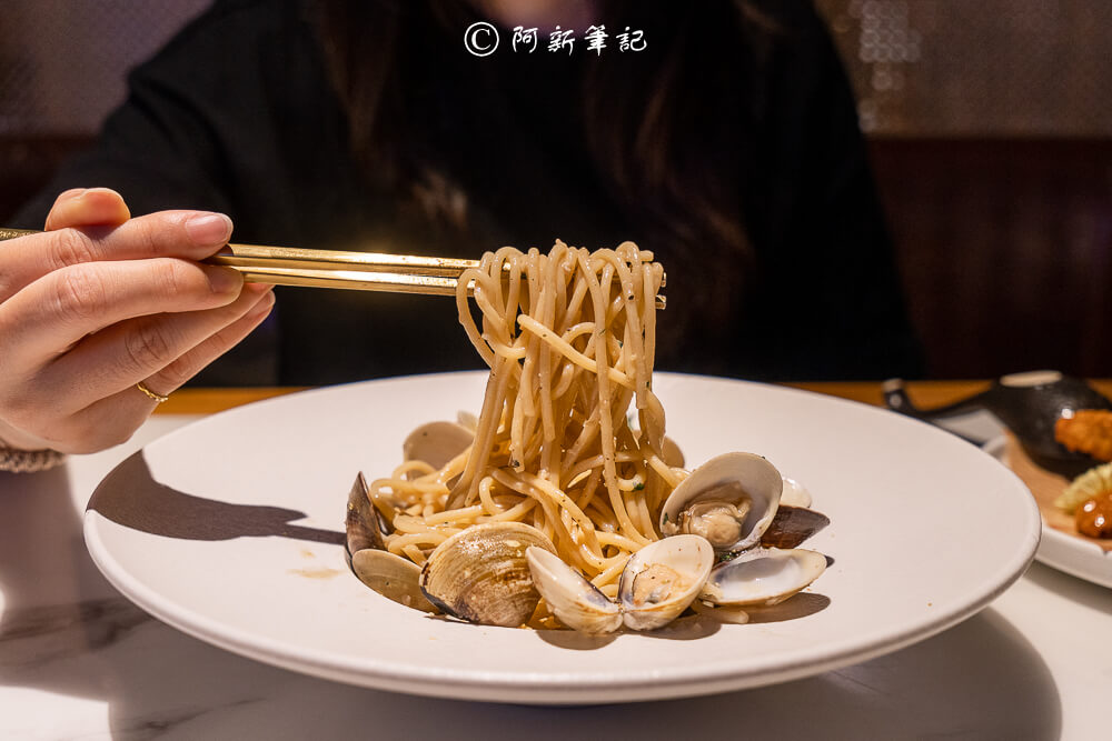 雲璽樓,雲璽樓 Cloema bistro,Cloema,台中西屯酒吧,逢甲夜市,逢甲夜市餐酒館,逢甲餐酒館,逢甲酒吧,雲璽樓菜單,逢甲美食,台中餐酒館,台中美食