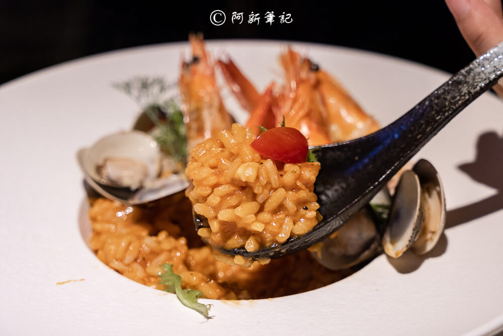 雲璽樓,雲璽樓 Cloema bistro,Cloema,台中西屯酒吧,逢甲夜市,逢甲夜市餐酒館,逢甲餐酒館,逢甲酒吧,雲璽樓菜單,逢甲美食,台中餐酒館,台中美食