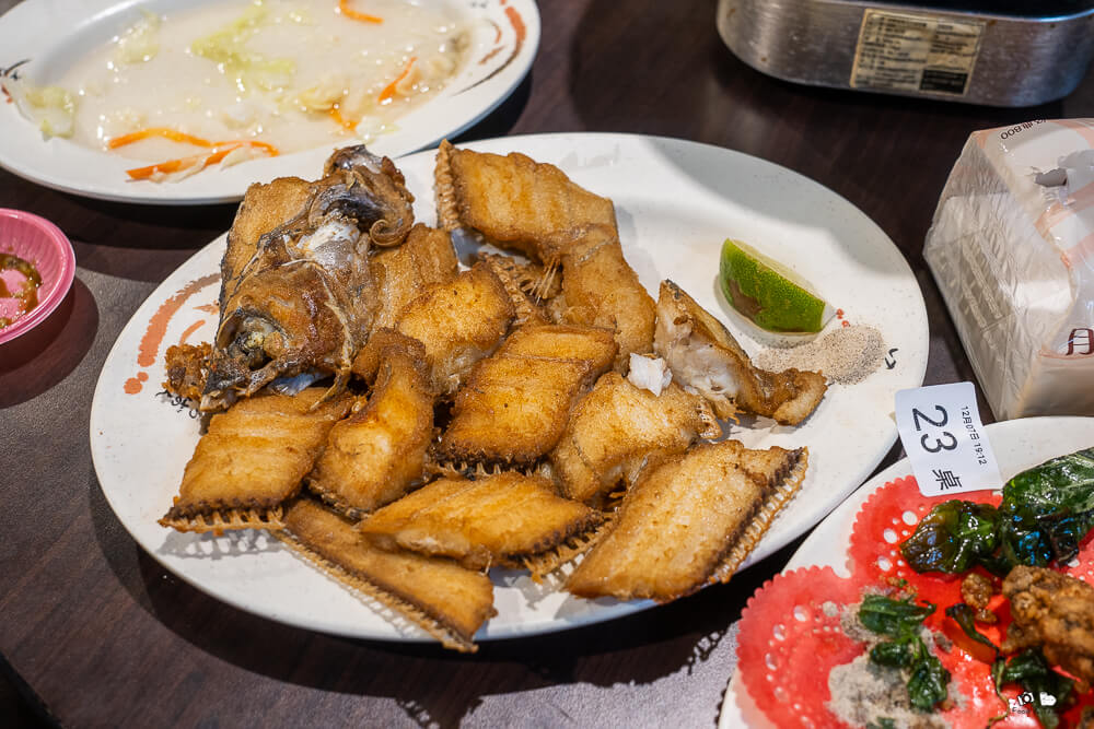 台中海產店推薦,台中熱炒,台中餐廳,大里東港海產,大里海產店,大里熱炒,大里美食,大里聚餐,大里餐廳,東港海產,東港鎮海產 @捲毛阿偉 東港鎮海產,東港海產,大里東港海產,大里海產店,大里餐廳,台中海產店推薦,大里美食,大里熱炒,大里聚餐,大里餐廳,台中熱炒,台中餐廳