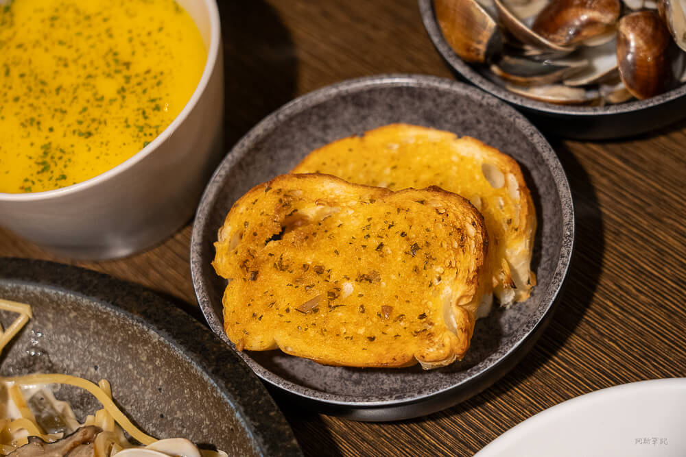 一中隱藏料理,一中高沐,台中一中美食,台中一中餐廳,台中美食,台中義大利麵,台中義大利麵推薦,台中隱藏版美食,台中餐廳,台中高沐,高沐,高沐手作料理,高沐手作料理餐廳,高沐義大利麵 @捲毛阿偉 高沐手作料理,一中高沐,台中高沐,高沐,高沐手作料理餐廳,高沐義大利麵,台中一中美食,台中一中餐廳,一中隱藏料理,台中隱藏版美食,台中美食,台中餐廳,台中義大利麵推薦,台中義大利麵