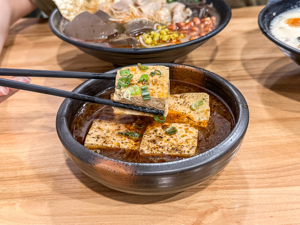 桂蘭創意料理餐館,桂蘭螺螄粉,桂蘭拉麵,忠孝夜市桂蘭,忠孝夜市螺螄粉,台中螺螄粉,台中拉麵推薦,台中南區美食,桂蘭菜單,桂蘭價格,桂蘭營業時間,桂蘭臭豆腐,桂蘭地址,桂蘭評價,台中宵夜推薦