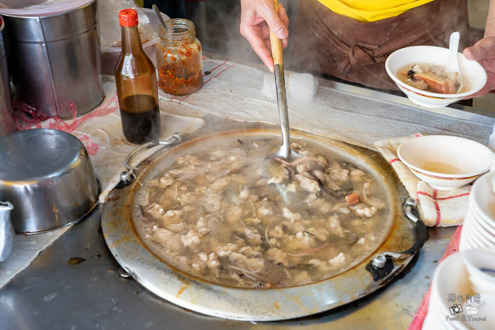 鹿港肉羹泉,鹿港肉羹泉台中店,鹿港肉羹泉中美街,鹿港肉羹泉菜單,鹿港肉羹台中,台中肉羹,台中美食,台中小吃,向上市場美食,向上市場小吃