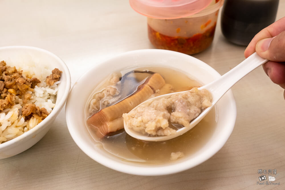 鹿港肉羹泉,鹿港肉羹泉台中店,鹿港肉羹泉中美街,鹿港肉羹泉菜單,鹿港肉羹台中,台中肉羹,台中美食,台中小吃,向上市場美食,向上市場小吃