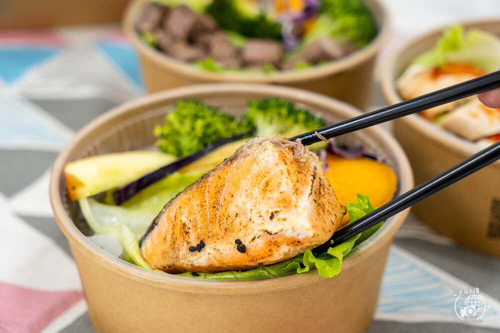 覓蠶健康餐盒 | 台中南區便當推薦，8種口味健康餐盒直接征服你的胃～ 63