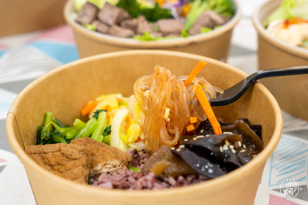 覓蠶健康餐盒 | 台中南區便當推薦，8種口味健康餐盒直接征服你的胃～ 67