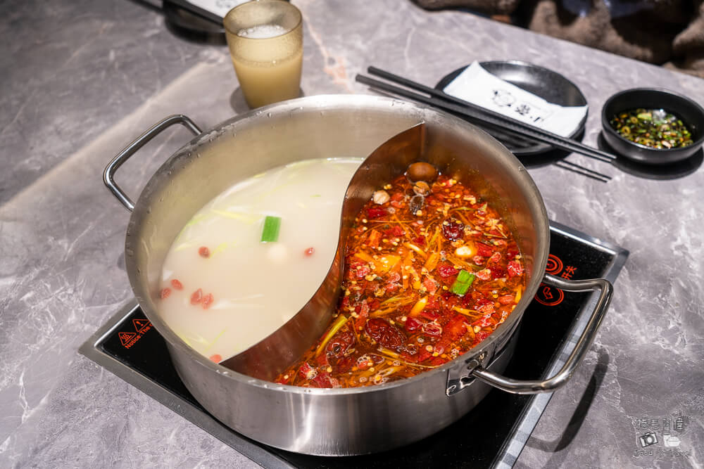 大里小蒙牛,小蒙牛 大里,小蒙牛頂級麻辣鍋,大里麻辣鍋,台中麻辣鍋,大里火鍋,大里鍋物,大里美食,台中火鍋,台中鍋物,台中美食