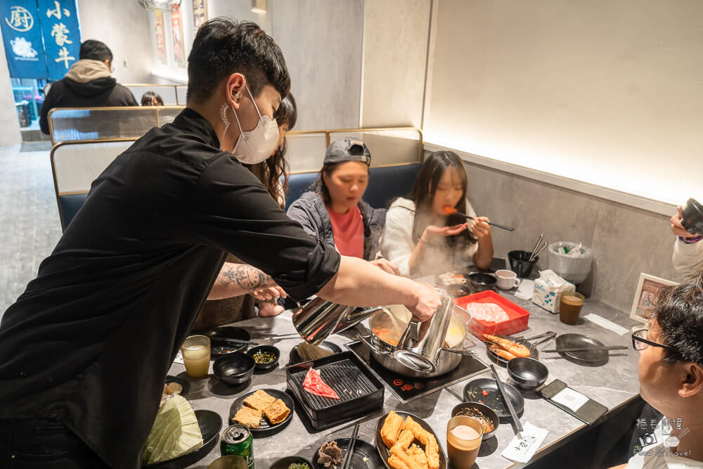 大里小蒙牛,小蒙牛 大里,小蒙牛頂級麻辣鍋,大里麻辣鍋,台中麻辣鍋,大里火鍋,大里鍋物,大里美食,台中火鍋,台中鍋物,台中美食