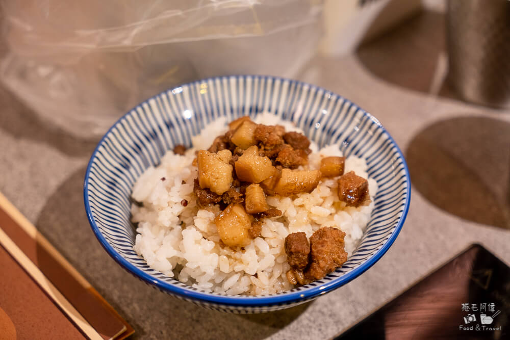 月團圓雞湯火鍋,月團圓雞湯,月團圓雞湯火鍋台中,台中火鍋,台中鍋物,台中美食,台中餐廳,台中聚餐