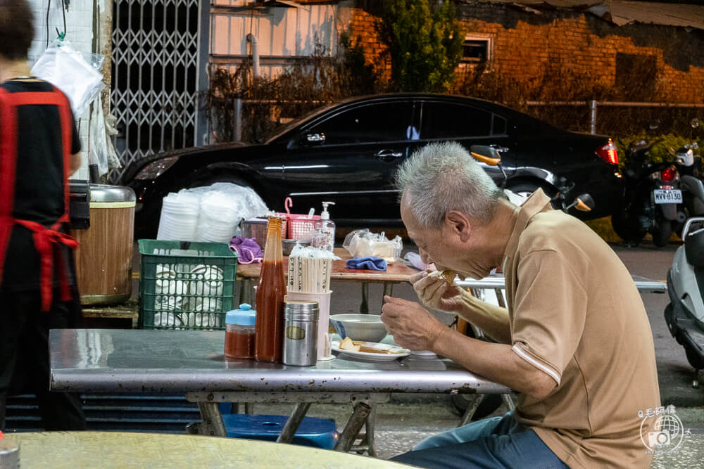 萬家黑白切,黑白切,中國醫藥學院附近美食,中國醫附近美食,中國醫美食,北區美食,一中附近美食,中友附近美食,台中美食,台中小吃,台中宵夜