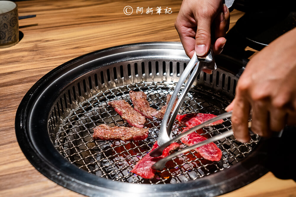 大股熟成燒肉專門 | 這間台中高檔燒肉很厲害！全程代烤服務讚，還有20多種日本清酒可以選～ 123