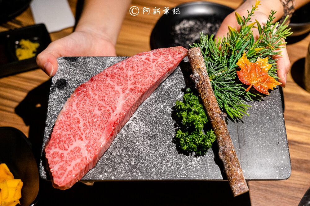 大股熟成燒肉專門 | 這間台中高檔燒肉很厲害！全程代烤服務讚，還有20多種日本清酒可以選～ 135