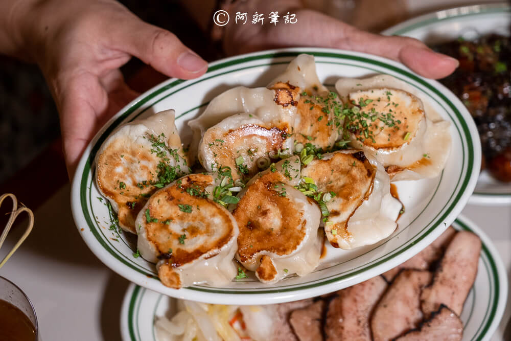 Petit Petit,台中Petit Petit,台中勤美酒吧,台中酒吧推薦,勤美美食,台中深夜酒吧,Petit Petit調酒,台中約會餐廳,勤美夜生活,台中特色酒吧