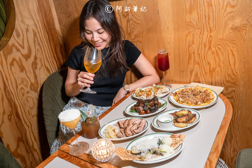 Petit Petit,台中Petit Petit,台中勤美酒吧,台中酒吧推薦,勤美美食,台中深夜酒吧,Petit Petit調酒,台中約會餐廳,勤美夜生活,台中特色酒吧