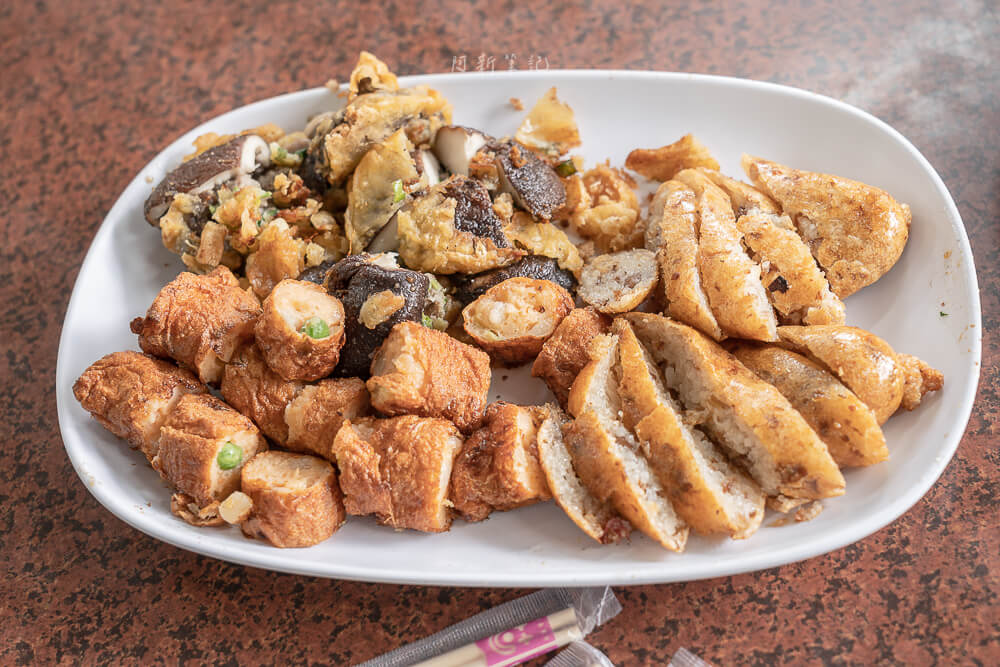 豬頭三,豬頭三大坑炸粿蚵嗲,大坑炸粿蚵嗲,豬頭三營業時間,豬頭三菜單,大坑豬頭三,大坑美食,台中美食,台中小吃 豬頭三,豬頭三大坑炸粿蚵嗲,大坑炸粿蚵嗲,豬頭三營業時間,豬頭三菜單,大坑豬頭三,大坑美食,台中美食,台中小吃
