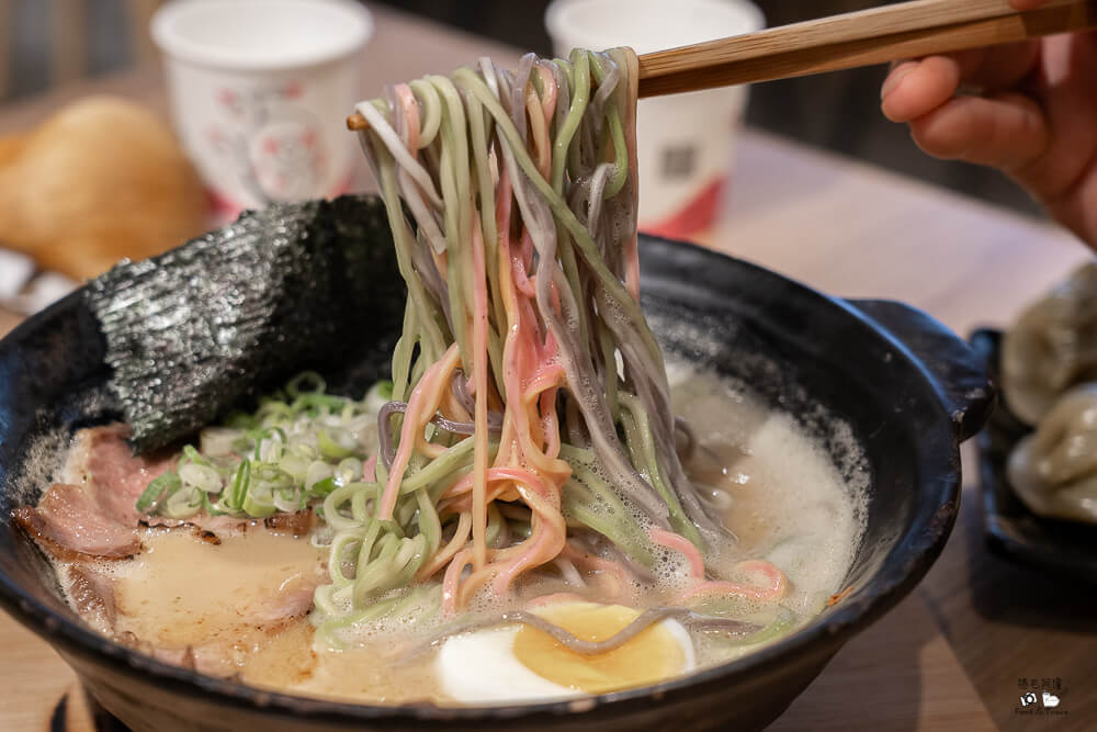 信川屋,信川屋博多豚骨拉麵店,勤美美食,勤美隱藏拉麵,台中信川屋博多豚骨拉麵店,台中拉麵,台中美食,台中隱藏拉麵,台中餐廳 @捲毛阿偉 信川屋,信川屋博多豚骨拉麵店,勤美隱藏拉麵,台中信川屋博多豚骨拉麵店,台中隱藏拉麵,台中拉麵,勤美美食,台中美食,台中餐廳