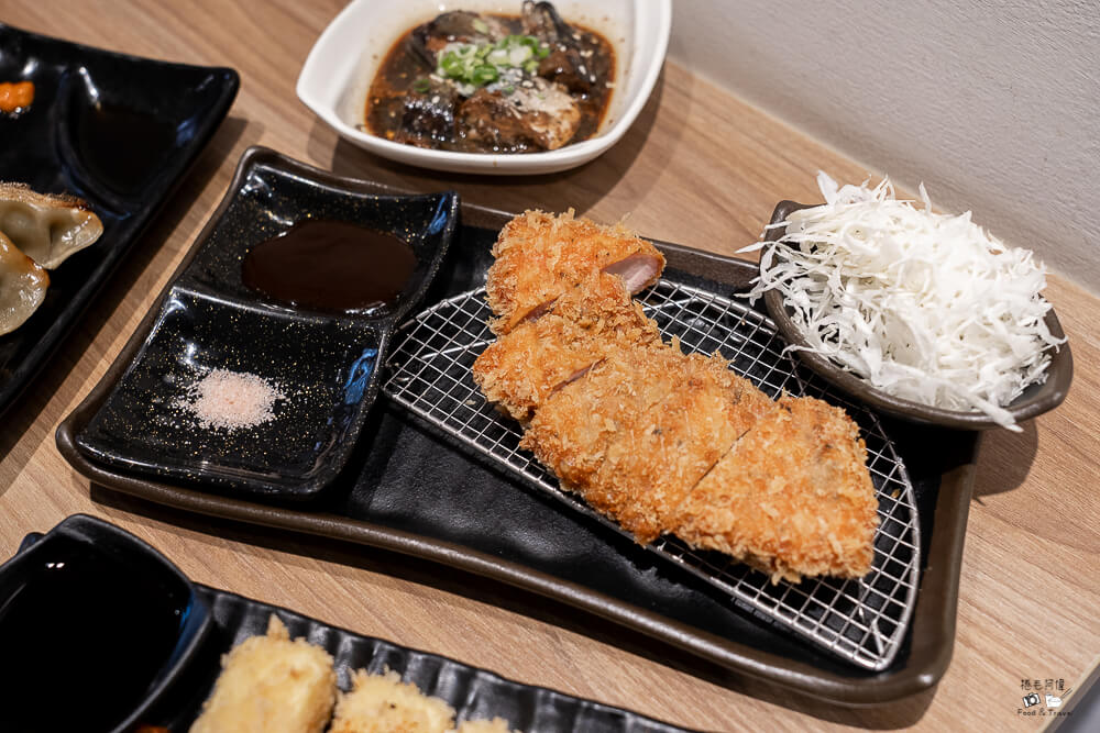 信川屋,信川屋博多豚骨拉麵店,勤美美食,勤美隱藏拉麵,台中信川屋博多豚骨拉麵店,台中拉麵,台中美食,台中隱藏拉麵,台中餐廳 @捲毛阿偉 信川屋,信川屋博多豚骨拉麵店,勤美隱藏拉麵,台中信川屋博多豚骨拉麵店,台中隱藏拉麵,台中拉麵,勤美美食,台中美食,台中餐廳