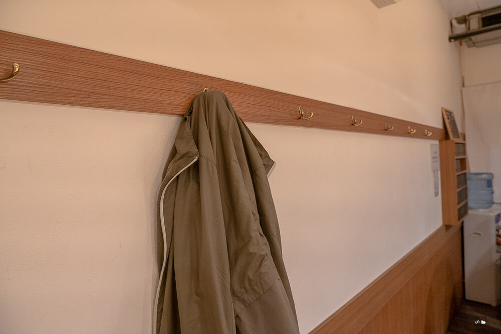 台中拉麵推薦,平價拉麵,深夜拉麵,長生塩人,長生塩人分店,長生塩人排隊,長生塩人推薦,長生塩人菜單,長生塩人評價,長生塩人鹽味拉麵 @捲毛阿偉 長生塩人,長生塩人推薦,長生塩人菜單,長生塩人排隊,深夜拉麵,台中拉麵推薦,平價拉麵,長生塩人鹽味拉麵,長生塩人分店,長生塩人評價