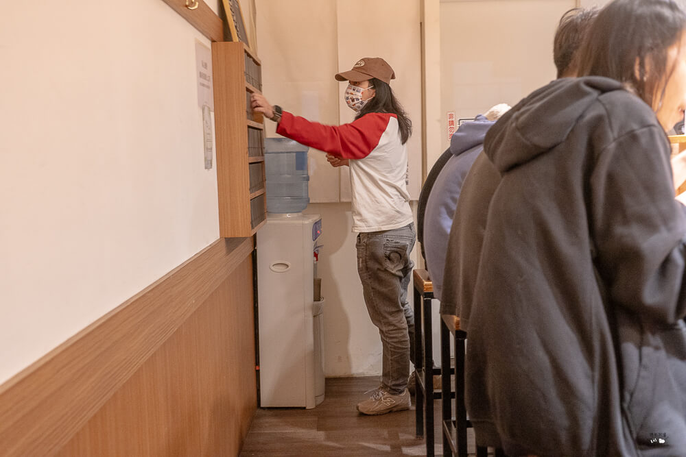 台中拉麵推薦,平價拉麵,深夜拉麵,長生塩人,長生塩人分店,長生塩人排隊,長生塩人推薦,長生塩人菜單,長生塩人評價,長生塩人鹽味拉麵 @捲毛阿偉 長生塩人,長生塩人推薦,長生塩人菜單,長生塩人排隊,深夜拉麵,台中拉麵推薦,平價拉麵,長生塩人鹽味拉麵,長生塩人分店,長生塩人評價