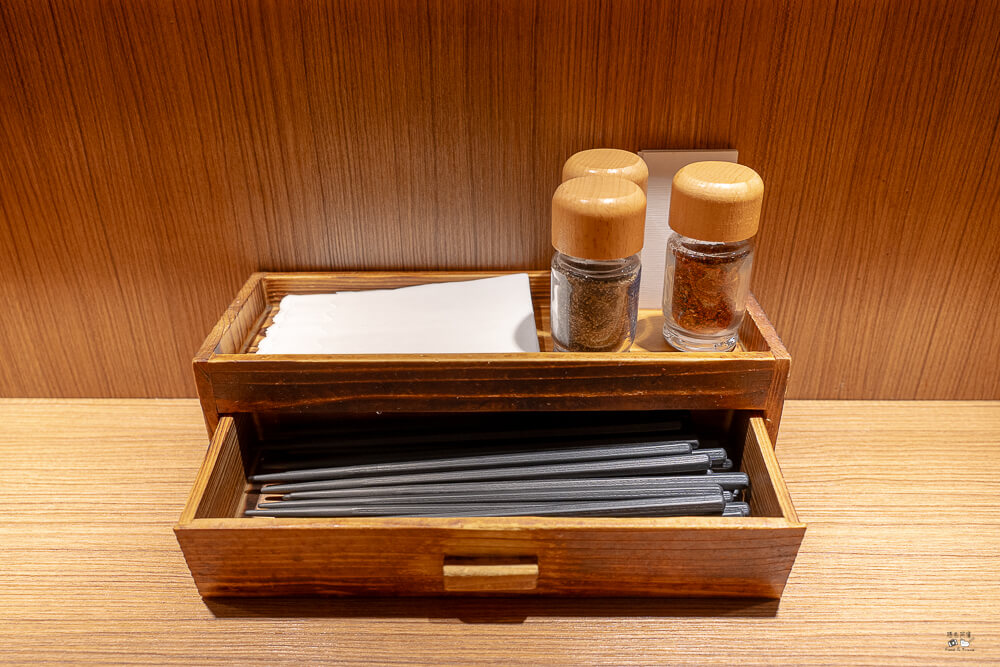 台中拉麵推薦,平價拉麵,深夜拉麵,長生塩人,長生塩人分店,長生塩人排隊,長生塩人推薦,長生塩人菜單,長生塩人評價,長生塩人鹽味拉麵 @捲毛阿偉 長生塩人,長生塩人推薦,長生塩人菜單,長生塩人排隊,深夜拉麵,台中拉麵推薦,平價拉麵,長生塩人鹽味拉麵,長生塩人分店,長生塩人評價