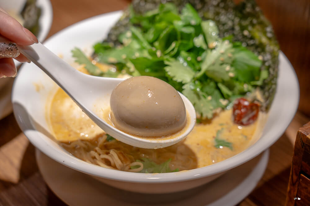 台中拉麵推薦,平價拉麵,深夜拉麵,長生塩人,長生塩人分店,長生塩人排隊,長生塩人推薦,長生塩人菜單,長生塩人評價,長生塩人鹽味拉麵 @捲毛阿偉 長生塩人,長生塩人推薦,長生塩人菜單,長生塩人排隊,深夜拉麵,台中拉麵推薦,平價拉麵,長生塩人鹽味拉麵,長生塩人分店,長生塩人評價