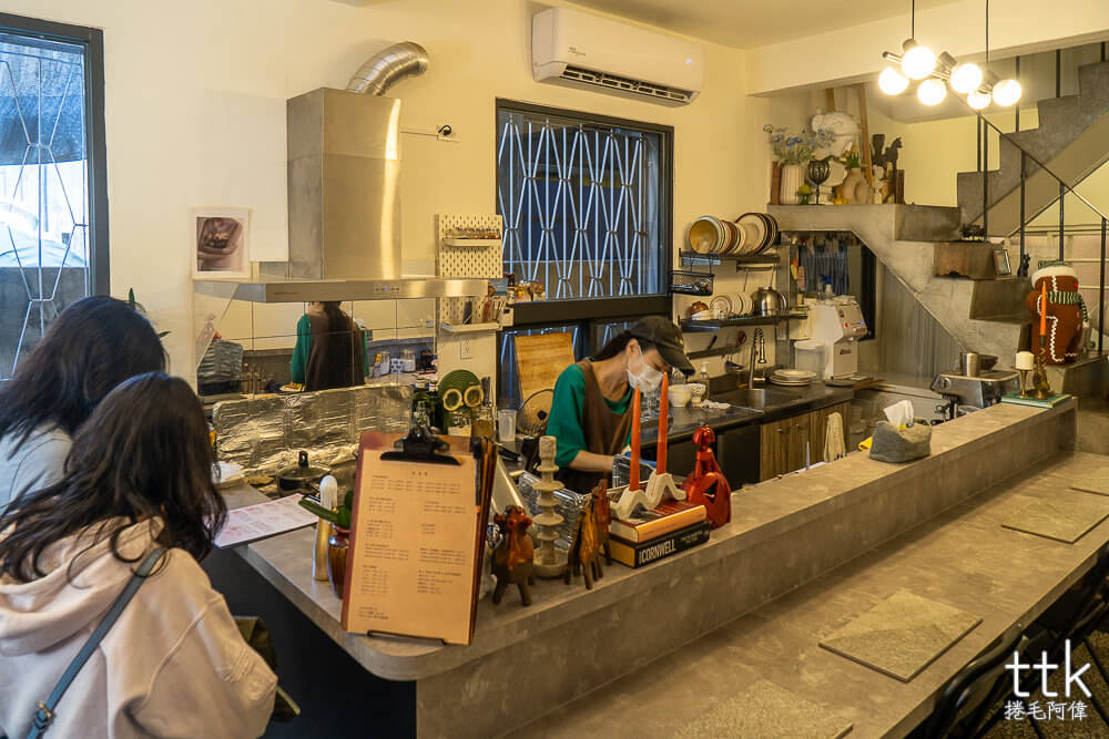 ttk推薦,ttk早午餐,ttk菜單,台中天井咖啡廳,台中東區早午餐,台中老宅餐廳,台中質感下午茶,台中車站早午餐,台中隱藏版美食,鐵鍋舒芙蕾 @捲毛阿偉 ttk早午餐,台中東區早午餐,ttk菜單,台中隱藏版美食,台中老宅餐廳,ttk推薦,台中車站早午餐,台中天井咖啡廳,鐵鍋舒芙蕾,台中質感下午茶