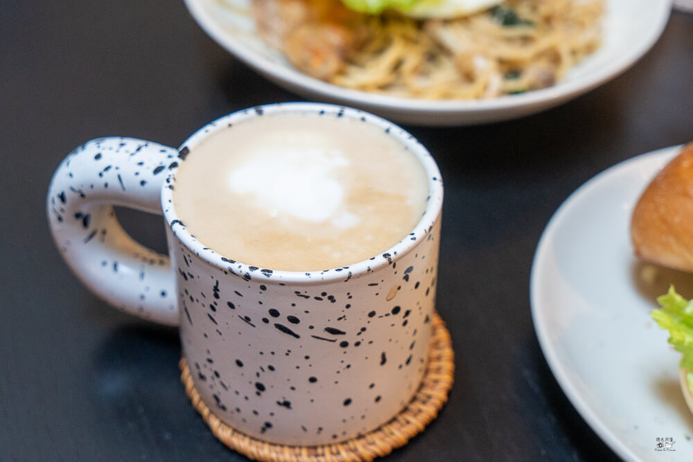 ttk推薦,ttk早午餐,ttk菜單,台中天井咖啡廳,台中東區早午餐,台中老宅餐廳,台中質感下午茶,台中車站早午餐,台中隱藏版美食,鐵鍋舒芙蕾 @捲毛阿偉 ttk早午餐,台中東區早午餐,ttk菜單,台中隱藏版美食,台中老宅餐廳,ttk推薦,台中車站早午餐,台中天井咖啡廳,鐵鍋舒芙蕾,台中質感下午茶